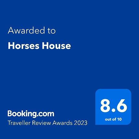 케락 Horses House 아파트 외부 사진
