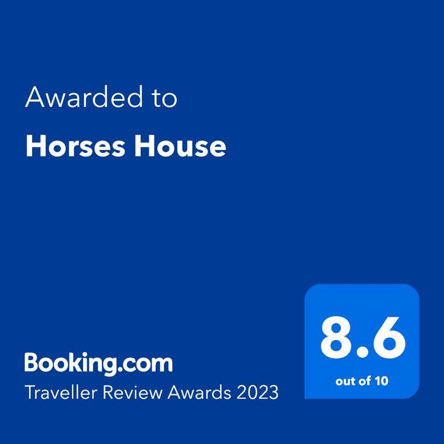 케락 Horses House 아파트 외부 사진